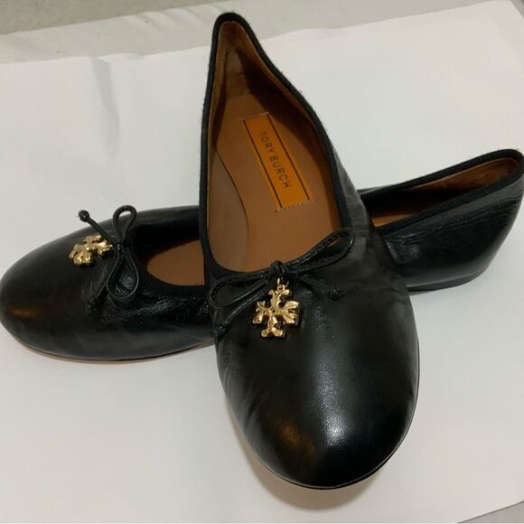 Tory Burch Tory Charm Ballet Flat 10 M Perfect Black Goat Leather Gold Logo $268 - Picture 5 of 11